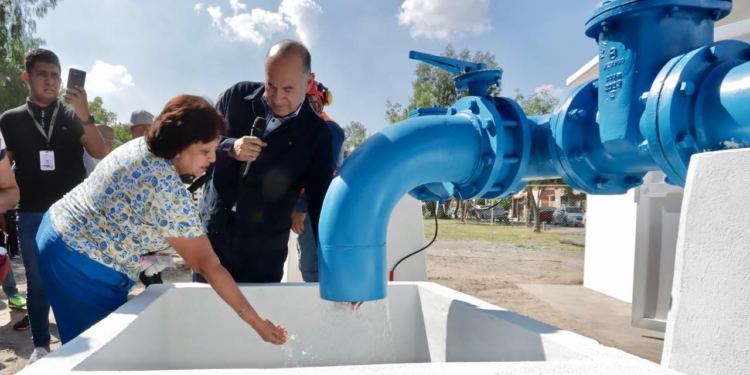 EL ALCALDE ENRIQUE GALINDO ENTREGA EL NUEVO POZO EN “JARDINES DEL SUR” PARA 35 MIL HABITANTES DE UNA ZONA ALTAMENTE AFECTADA POR “EL REALITO”