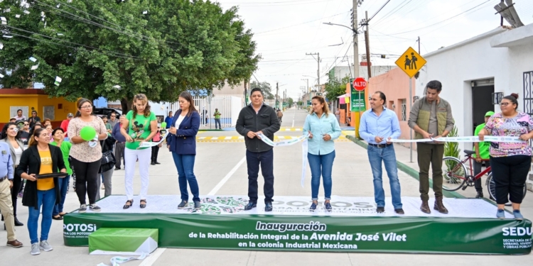 RICARDO GALLARDO ENTREGA RECONSTRUCCIÓN DE AVENIDA JOSÉ VILET