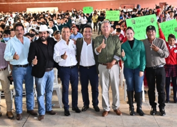 FAMILIAS DE SALINAS RECIBEN MÁS APOYO CON PROGRAMA POTOSÍ PARA LA EDUCACIÓN 