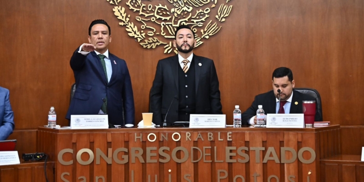 DESTACA SGG DESARROLLO POLÍTICO, ECONÓMICO Y SOCIAL EN COMPARECENCIA ANTE EL LEGISLATIVO