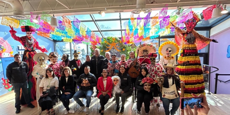 CON GRAN ÉXITO, GOBIERNO ESTATAL INICIA PRESENTACIÓN DE XANTOLO EN CHICAGO