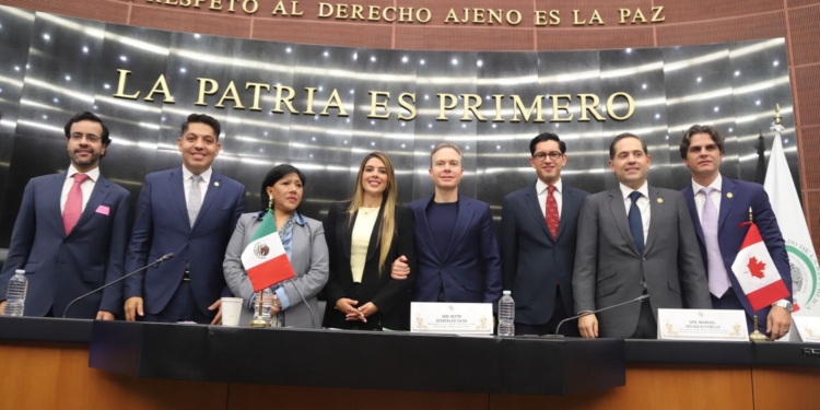 RESPALDA JUAN RAMÓN DE LA FUENTE LA INSTALACIÓN DE LA COMISIÓN DE RELACIONES EXTERIORES AMÉRICA DEL NORTE, PRESIDIDA POR LA SENADORA RUTH GONZÁLEZ SILVA