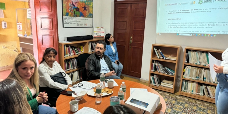 EJECUTIVO ESTATAL RECONOCE A GANADORES DE CONCURSO DE DIBUJO Y PINTURA INFANTIL Y JUVENIL