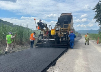 POR CONCLUIR, LA RECONSTRUCCIÓN DEL CAMINO A TAMBACA EN TAMASOPO