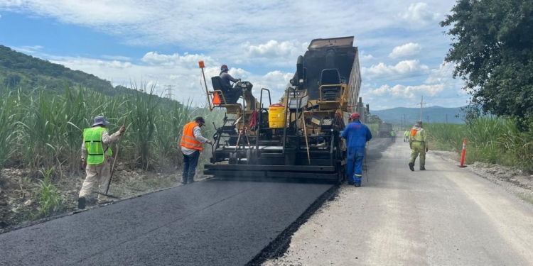 POR CONCLUIR, LA RECONSTRUCCIÓN DEL CAMINO A TAMBACA EN TAMASOPO