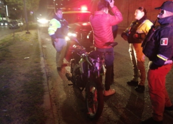 SSPC de la Capital neutraliza a grupo de motociclistas que realizaba acrobacias en vía pública