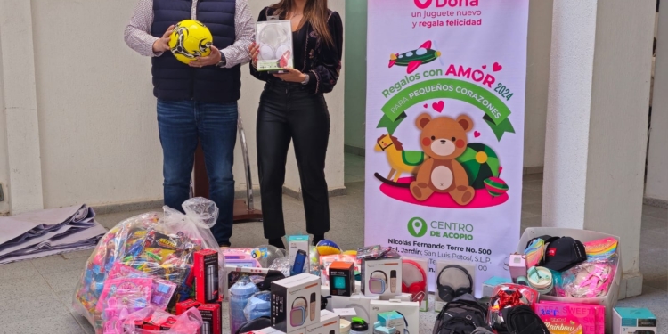 DEPENDENCIAS DONAN JUGUETES PARA EL PROGRAMA DE APOYO DEL DIF ESTATAL