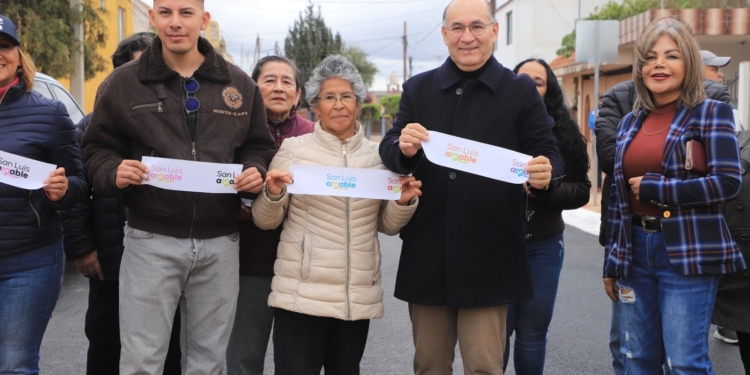 En los últimos días de 2024, el trabajo del Gobierno de la Capital no se detiene; Alcalde Galindo entrega nueva calle en Los Álamos