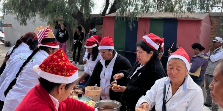 Continúan las posadas visitando las comunidades de Villa de Reyes