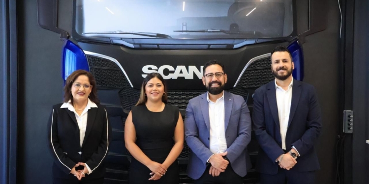 GOBIERNO ESTATAL Y SCANIA CAPACITARÁN A 120 OPERADORES DE CAMIÓN POR AÑO