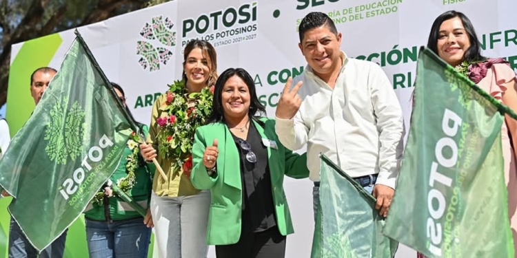 RICARDO GALLARDO PROYECTA MEJORAR CAMINOS Y CARRETERAS EN SANTA MARÍA DEL RÍO