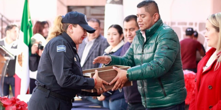 HAY QUE DIGNIFICAR EL TRABAJO DE LAS Y LOS POLICÍAS: ISMAEL HERNÁNDEZ, ALCALDE DE VDR