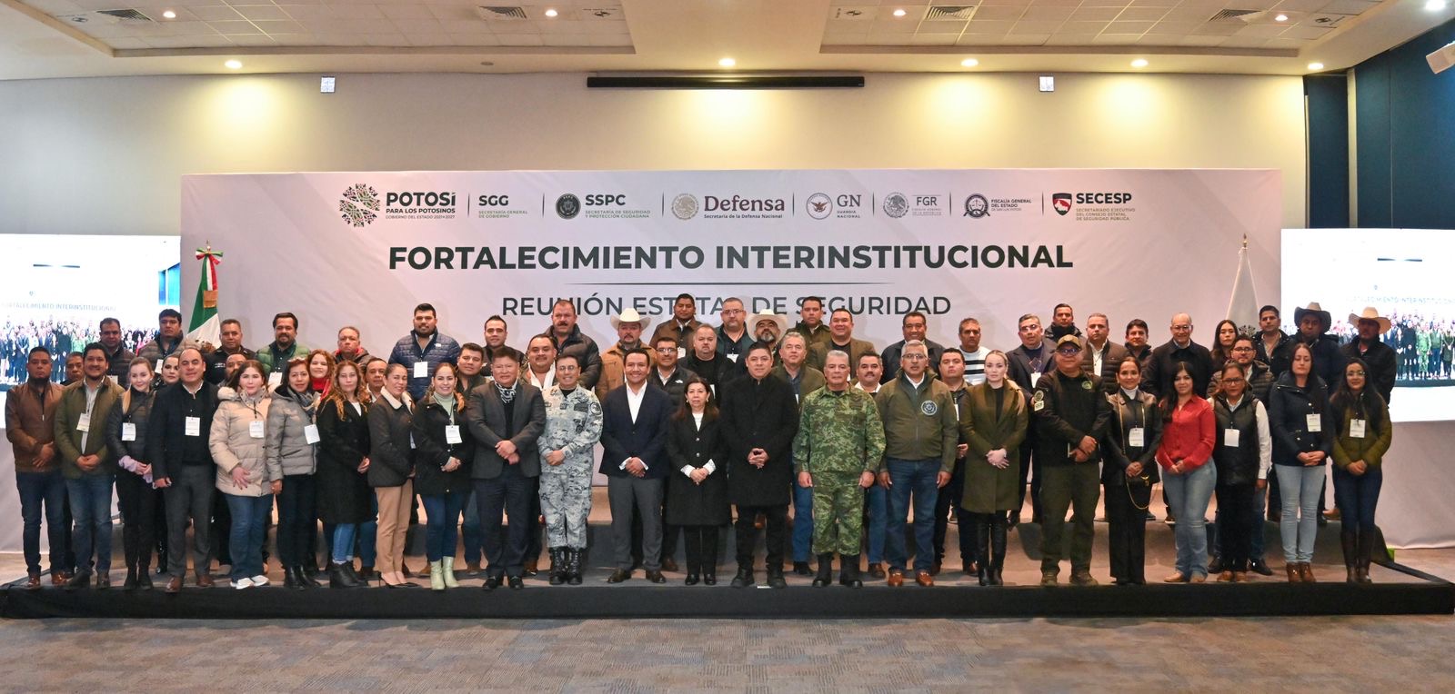 ENCABEZA RICARDO GALLARDO CARDONA REUNIÓN DE SEGURIDAD CON AYUNTAMIENTOS  