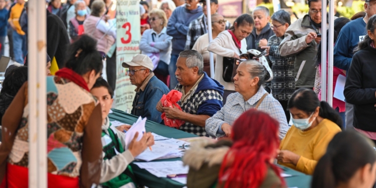 EL ESTADO GARANTIZA TRANSPORTE GRATUITO A PERSONAS ADULTAS MAYORES Y CON DISCAPACIDAD