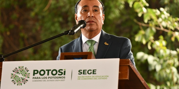 EJECUTIVO ESTATAL GARANTIZA EDUCACIÓN SUPERIOR A LA JUVENTUD POTOSINA