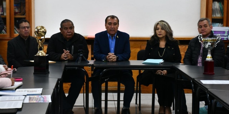 EJECUTIVO ESTATAL LOGRA ACUERDOS CON COMUNIDAD EDUCATIVA