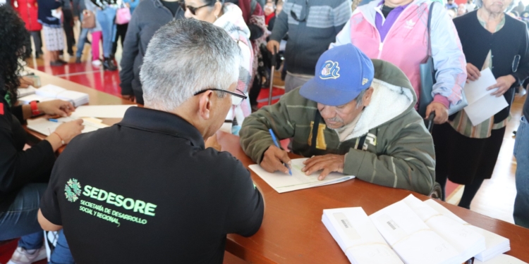 EJECUTIVO ESTATAL SUPERVISA ENTREGA DE APOYO EN LAS CUATRO REGIONES