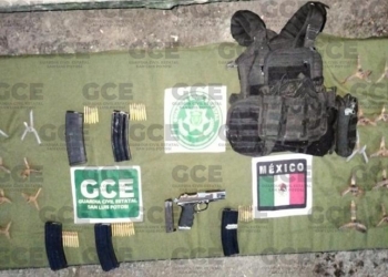 GUARDIA CIVIL ESTATAL ASEGURA PARQUE VEHÍCULAR, “PONCHA LLANTAS” Y ARMAS DE FUEGO TRAS PERSECUCIÓN A DELINCUENTES