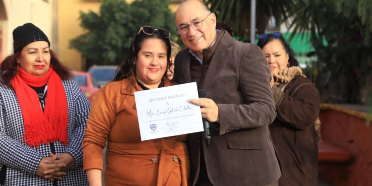 El Montecillo reconoce al Alcalde Galindo por devolver brillo y seguridad a este barrio tradicional