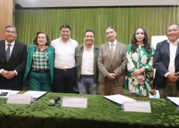 EL ESTADO FIRMA CONVENIOS CON UNIVERSIDADES PARA CERTIFICACIÓN MUNICIPAL