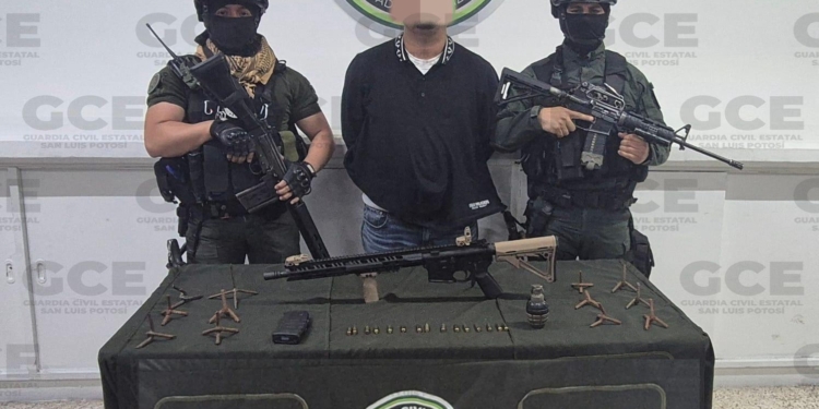 GUARDIA CIVIL ESTATAL CAPTURA A JEFE DE PLAZA CRIMINAL EN CIUDAD VALLES