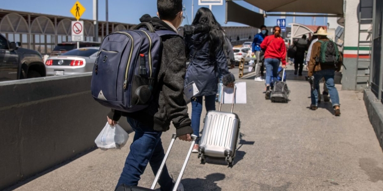 GOBIERNO DEL ESTADO RECONOCE CONTRIBUCIÓN DE LAS Y LOS PAISANOS EN ESTADOS UNIDOS