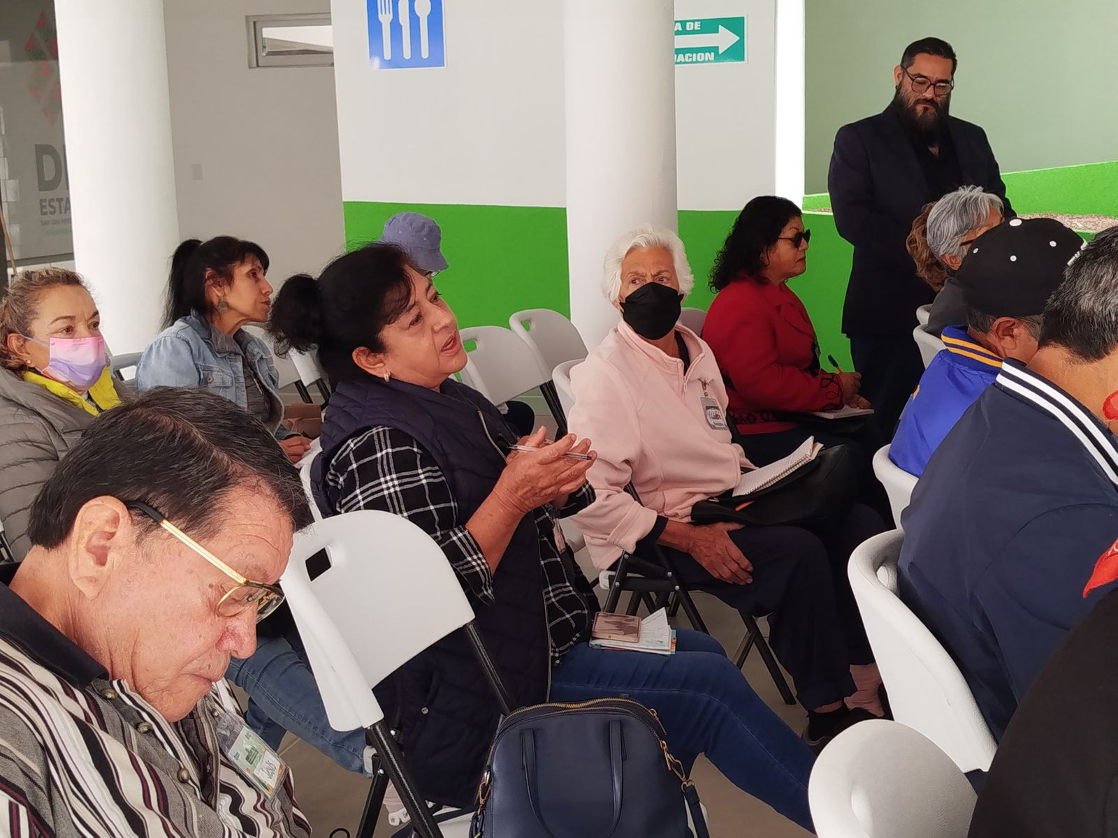 GOBIERNO DEL ESTADO BRINDA APOYO EN SALUD A PERSONAS ADULTAS MAYORES