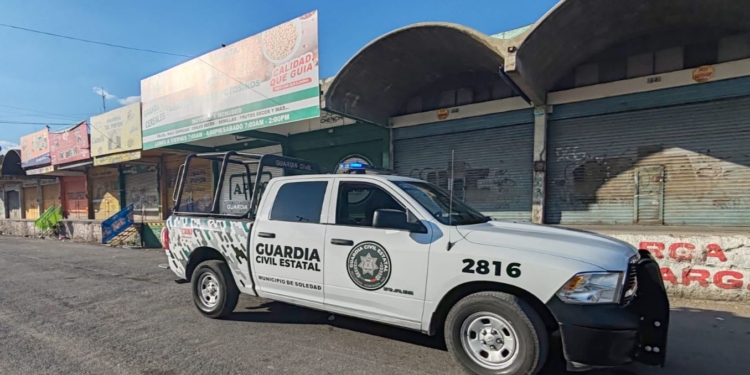 SECRETARIO DE SEGURIDAD SE REÚNE CON PATRONATO DEL CENTRO DE ABASTOS