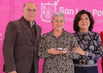 Más de 480 lentes graduados, entrega DIF Municipal para mejorar la visión de potosinas y potosinos