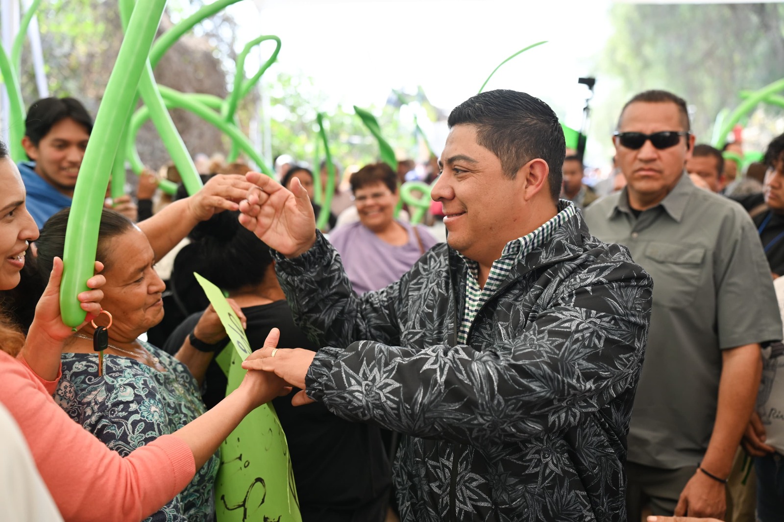 INICIA RICARDO GALLARDO PAVIMENTACIÓN DE AVENIDA REFORMA AGRARIA EN SOLEDAD