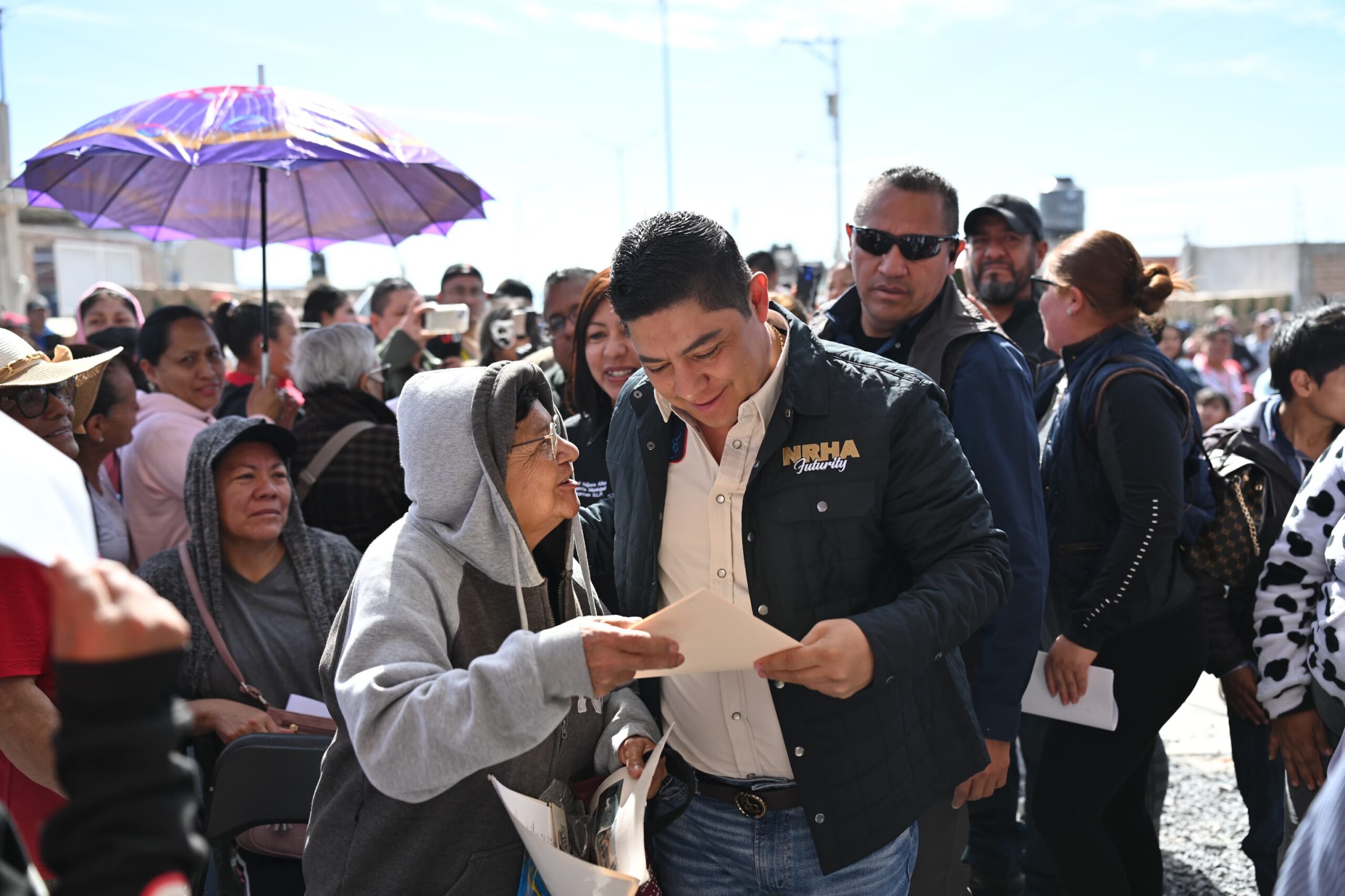 RICARDO GALLARDO MANTIENE SEGUNDO LUGAR NACIONAL POR AVAL DE LAS Y LOS POTOSINOS