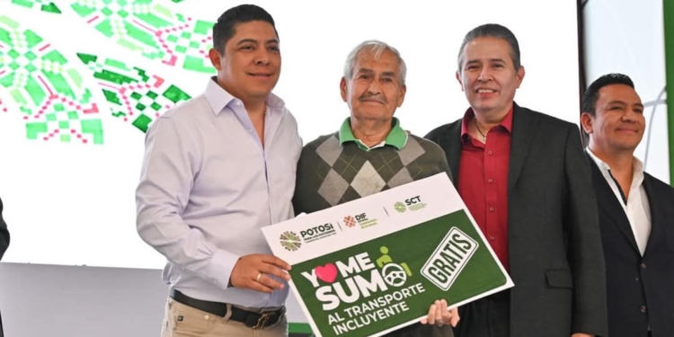 AVALAN PERSONAS BENEFICIARIAS APOYO DE RICARDO GALLARDO A TRANSPORTE GRATUITO