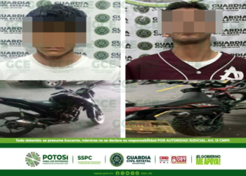 GUARDIA CIVIL ESTATAL ASEGURA CINCO UNIDADES CON REPORTE DE ROBO Y DETIENE A TRES PERSONAS