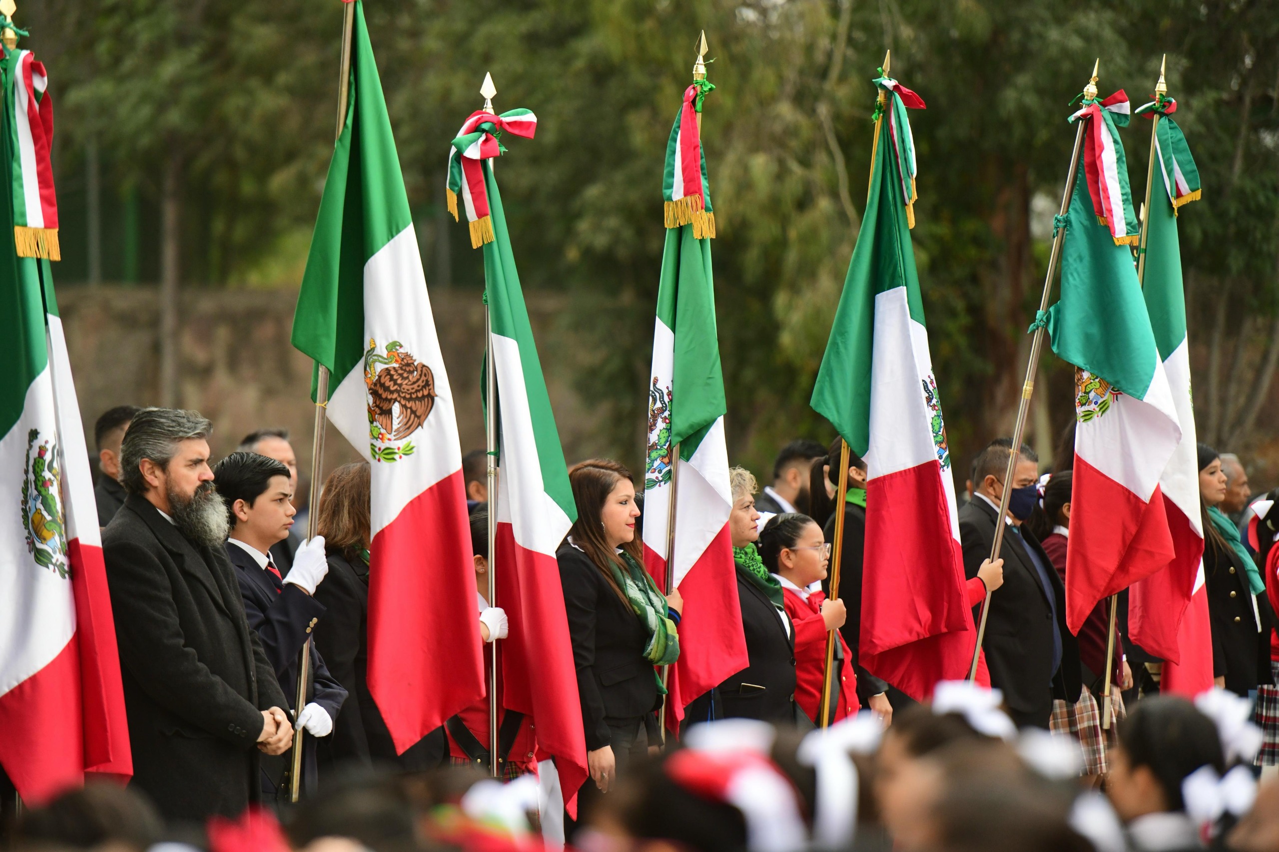 ENCABEZA RICARDO GALLARDO JURAMENTO A LA BANDERA DE ALUMNAS Y ALUMNOS POTOSINOS