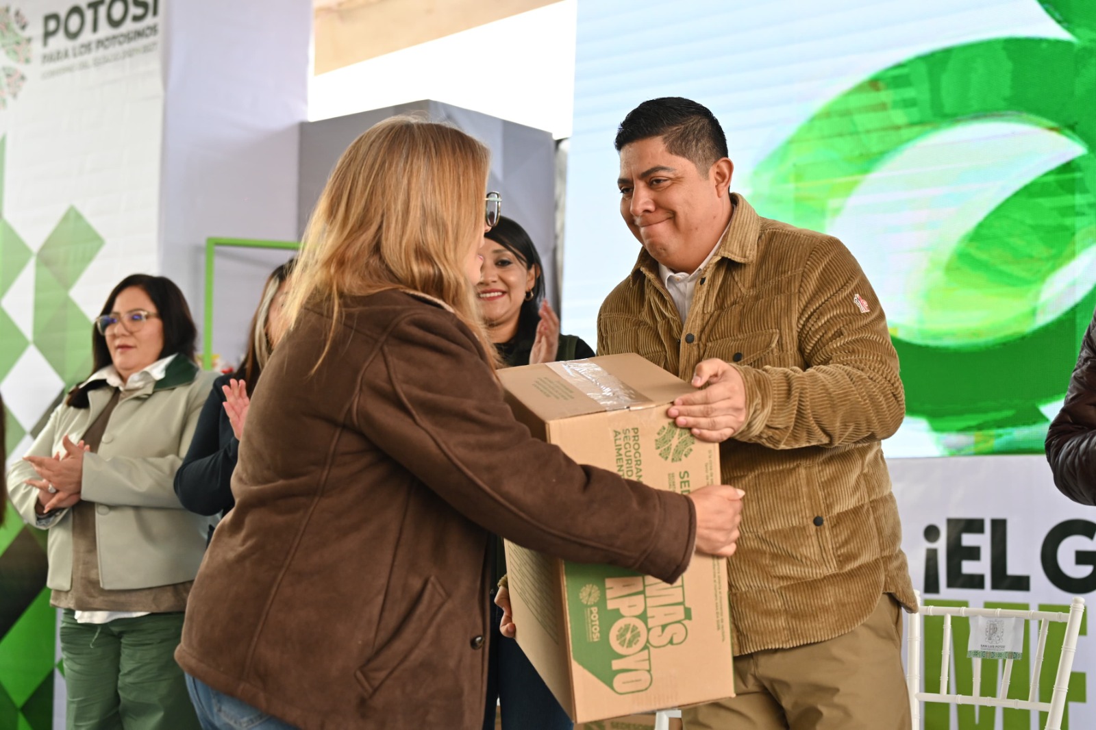 RICARDO GALLARDO ARRANCA RESCATE DE UNA AVENIDA MÁS EN VILLA DE POZOS