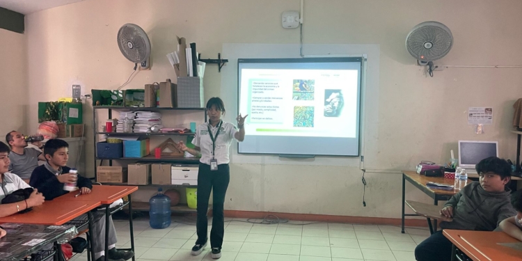 GOBIERNO ESTATAL IMPULSA SENSIBILIZACIÓN DE JÓVENES EN TELESECUNDARIAS