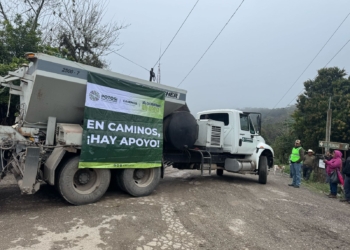 ARRANCA EJECUTIVO ESTATAL PROGRAMA DE BACHEO EN AQUISMÓN