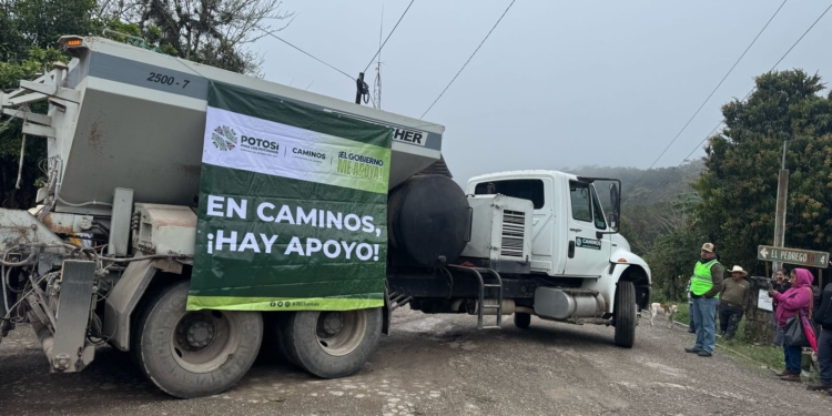 ARRANCA EJECUTIVO ESTATAL PROGRAMA DE BACHEO EN AQUISMÓN