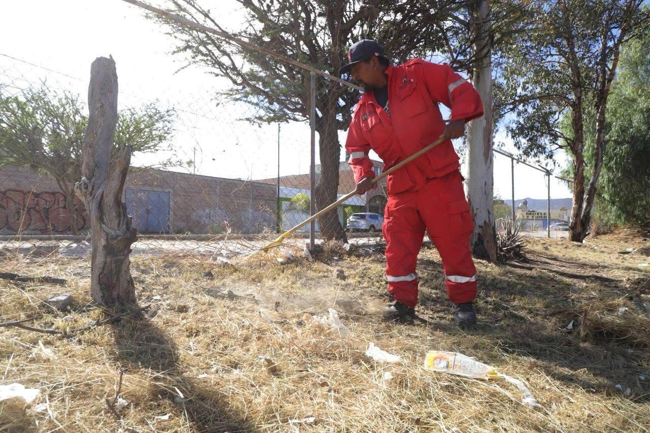 Alcalde Enrique Galindo, al rescate de la Liga Pequeña de Beisbol