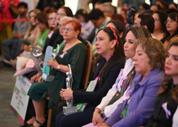 RICARDO GALLARDO REAFIRMA COMPROMISO DE APOYO A LAS MUJERES POTOSINAS
