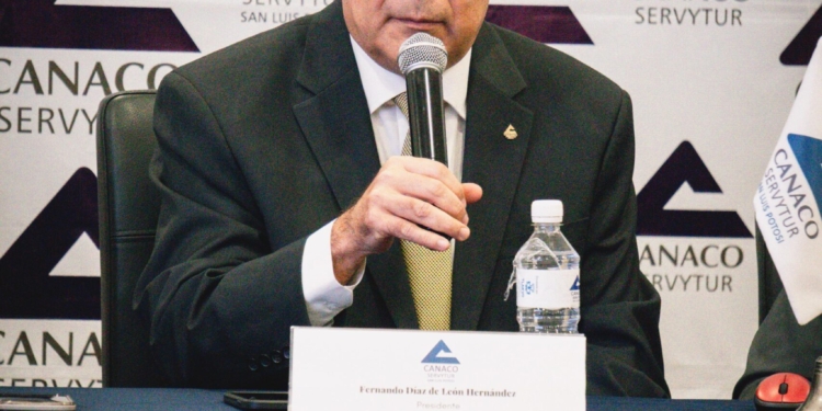 REELIGEN A FERNANDO DÍAZ DE LEÓN COMO PRESIDENTE DE CANACO-SERVYTUR