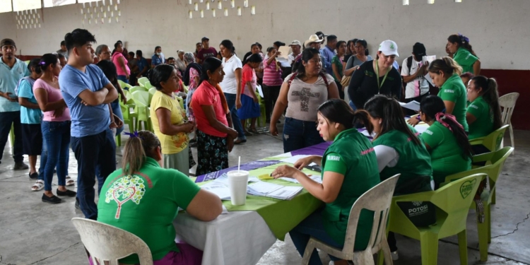 EJECUTIVO ESTATAL INCORPORA A MÁS POTOSINAS A LAS CLÍNICAS ROSAS DE SLP