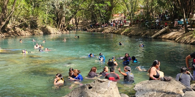 NACIMIENTO EN TAMUÍN, UN PARAÍSO IMPERDIBLE EN SEMANA SANTA  •	Oculto entre la Sierra de Tanchip