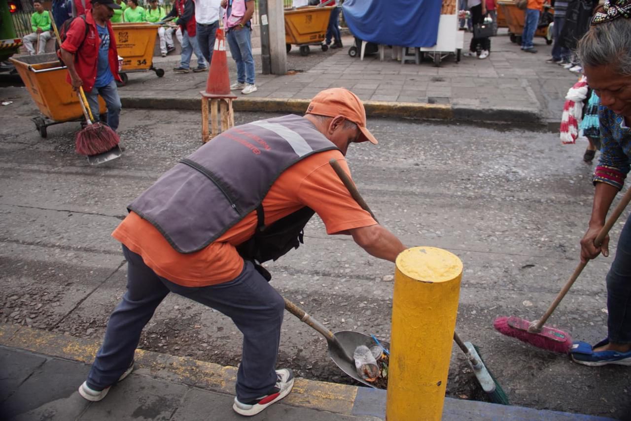 Enrique Galindo, siempre atento a las necesidades de la Capital: Nuestro Centro