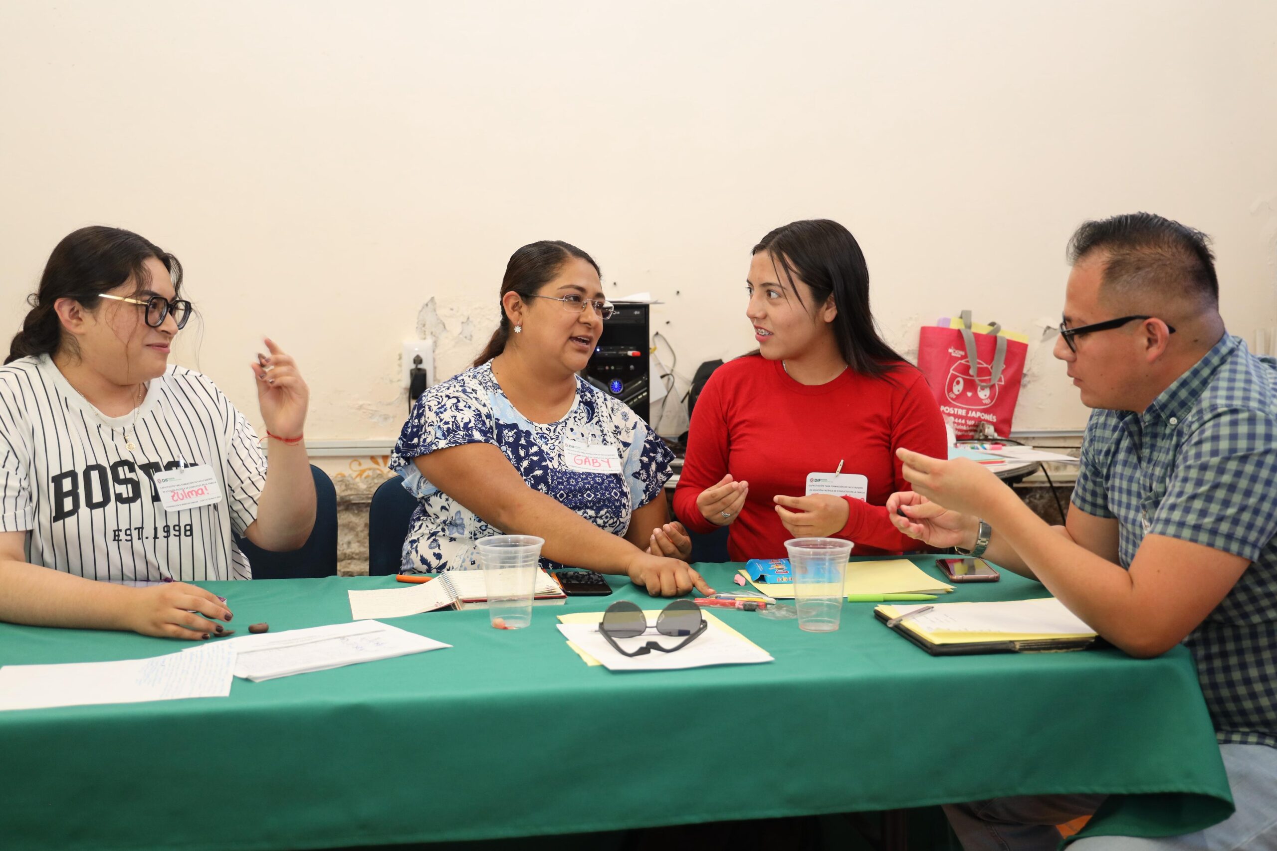 MUNICIPIOS RECIBEN CAPACITACIÓN EN RESOLUCIÓN PACÍFICA DE CONFLICTOS