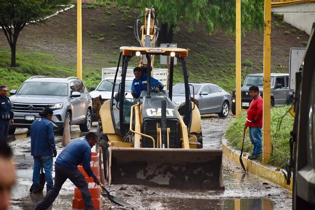 Reacción inmediata del Gobierno de la Capital para restablecer la movilidad de la ciudad