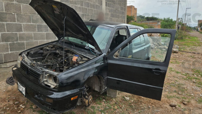 GUARDIA CIVIL ESTATAL Y DIVISIÓN CAMINOS RECUPERAN CUATRO VEHÍCULOS CON REPORTE DE ROBO