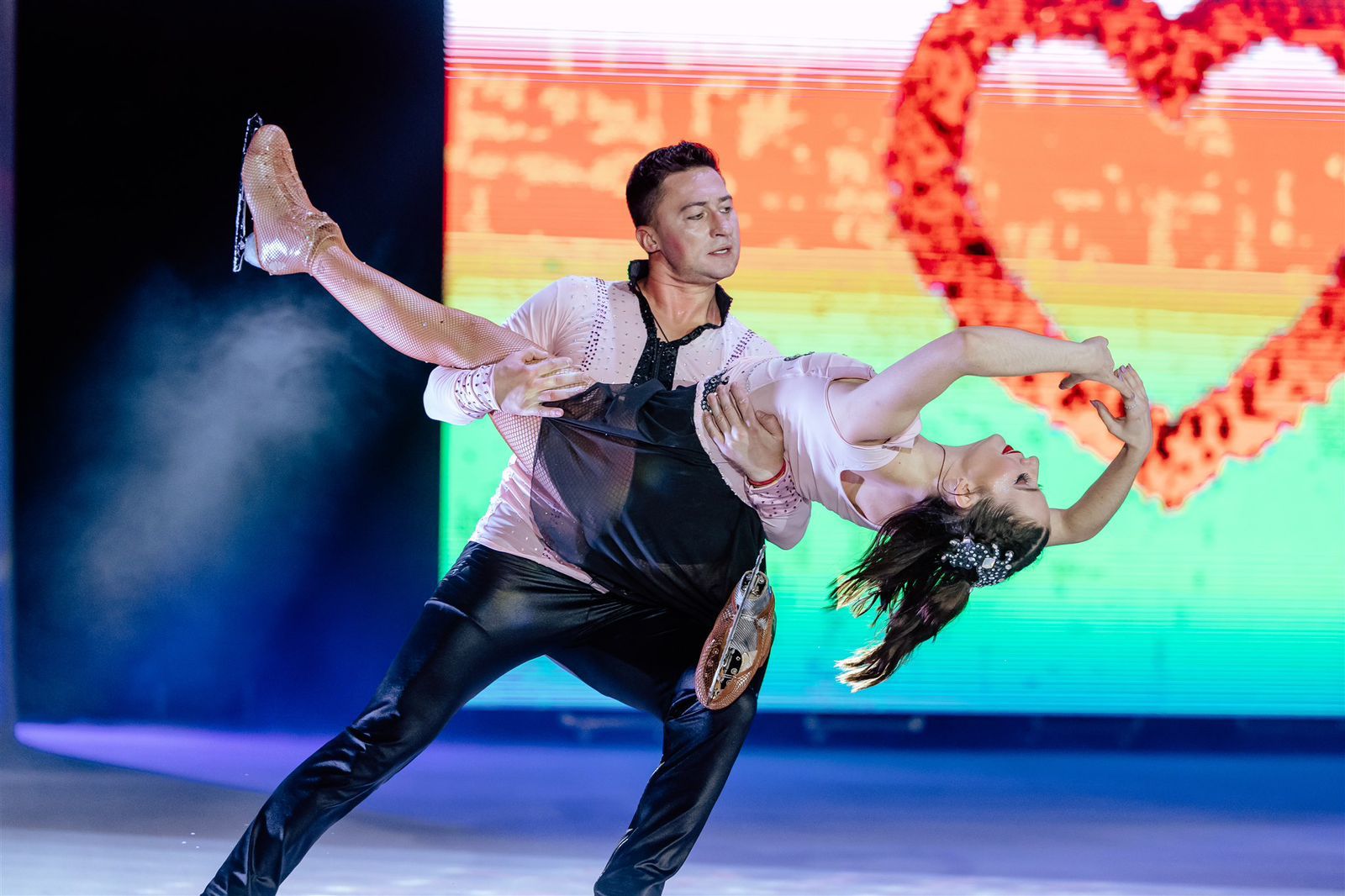 FENAPO 2025 TRAERÁ UN ESPECTÁCULO INTERNACIONAL DE PATINAJE SOBRE HIELO