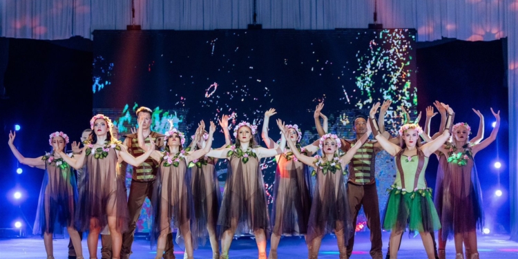 FENAPO 2025 TRAERÁ UN ESPECTÁCULO INTERNACIONAL DE PATINAJE SOBRE HIELO