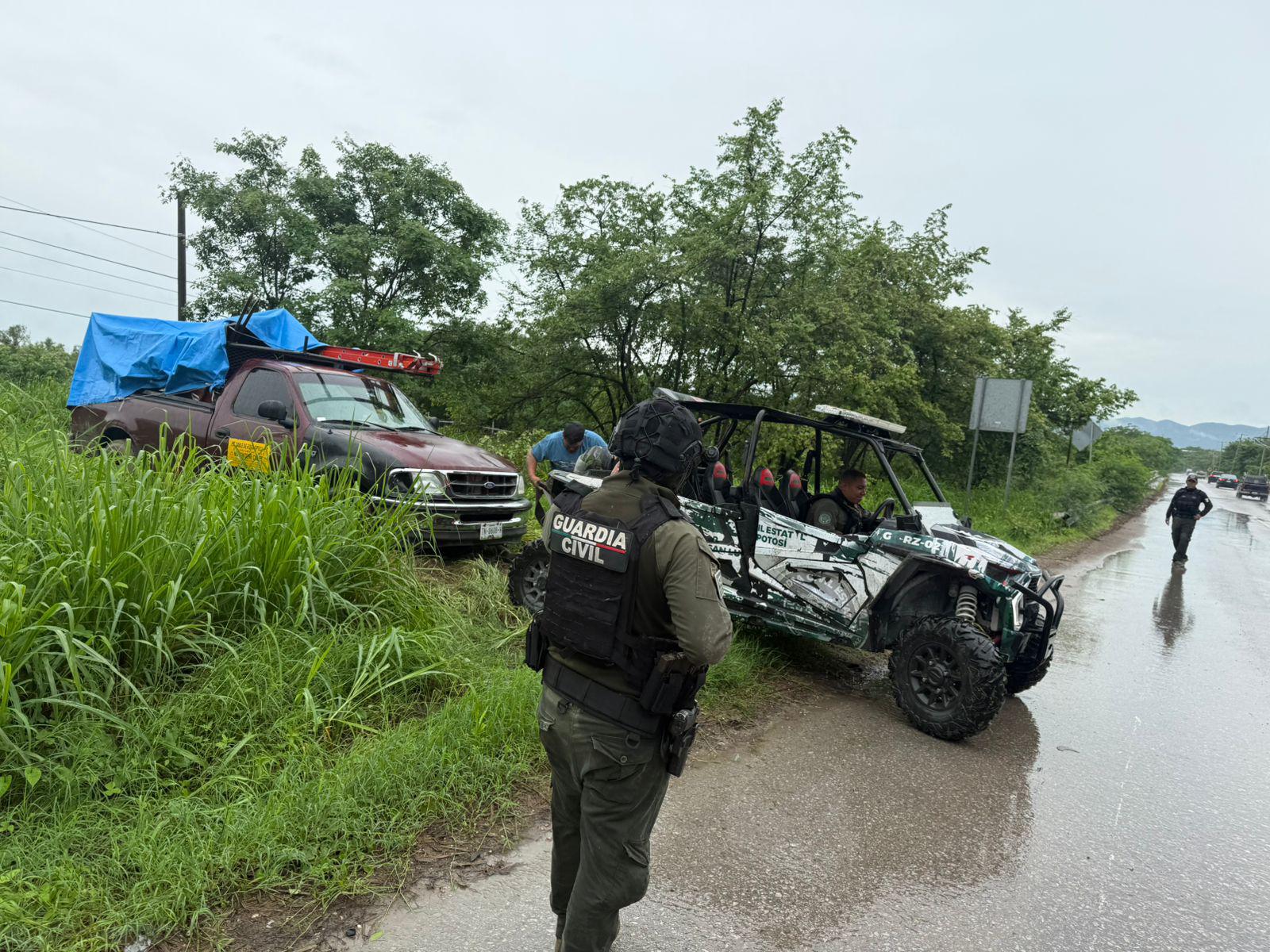 GUARDIA CIVIL ESTATAL REALIZA IMPORTANTE AYUDA HUMANITARIA EN LA REGIÓN HUASTECA